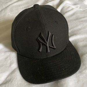 Yankees hat black